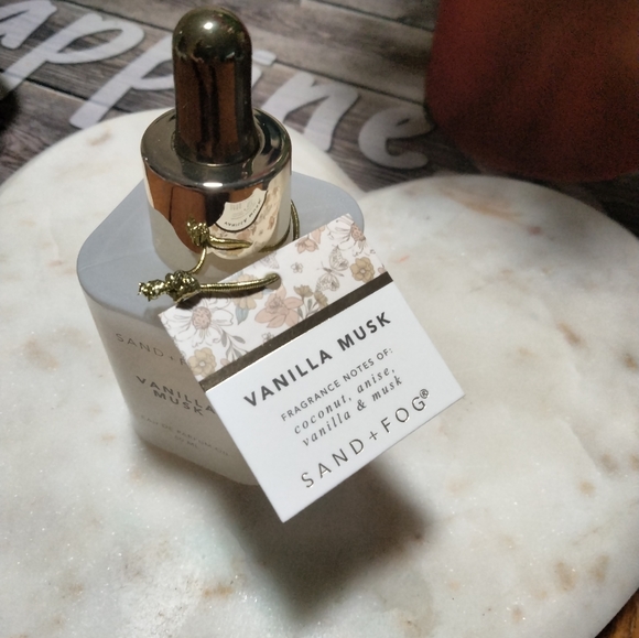 - Sand + fog vanilla musk perfume oil dropper - Picture 2 of 2